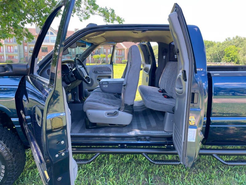 2001 Dodge Ram 2500 SLT Plus