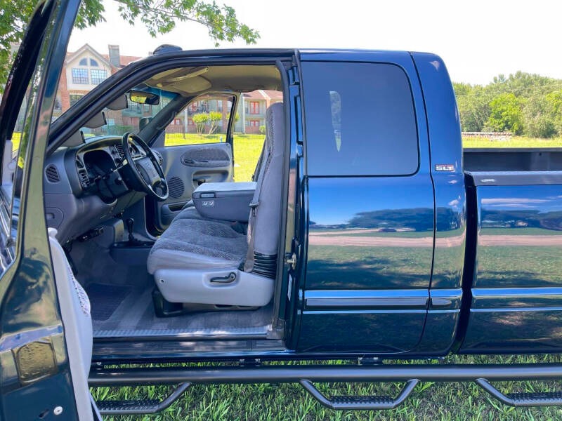 2001 Dodge Ram 2500 SLT Plus