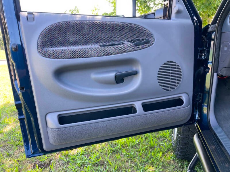 2001 Dodge Ram 2500 SLT Plus
