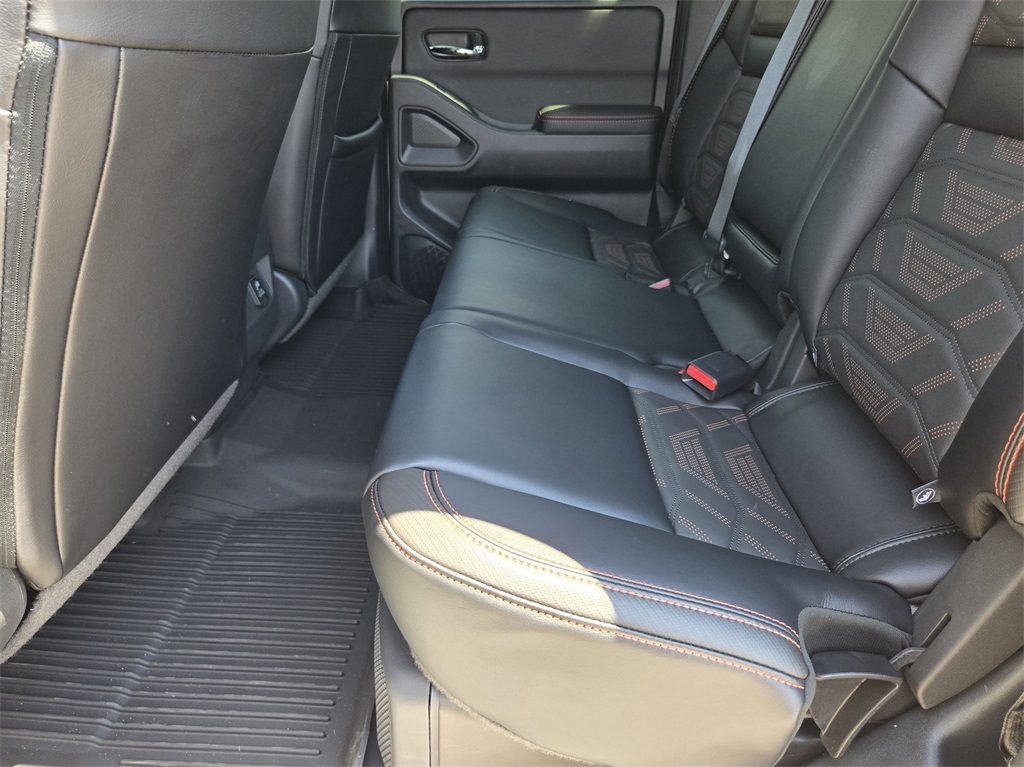 2025 Nissan Frontier PRO-4X Rocky Ridge - 4
