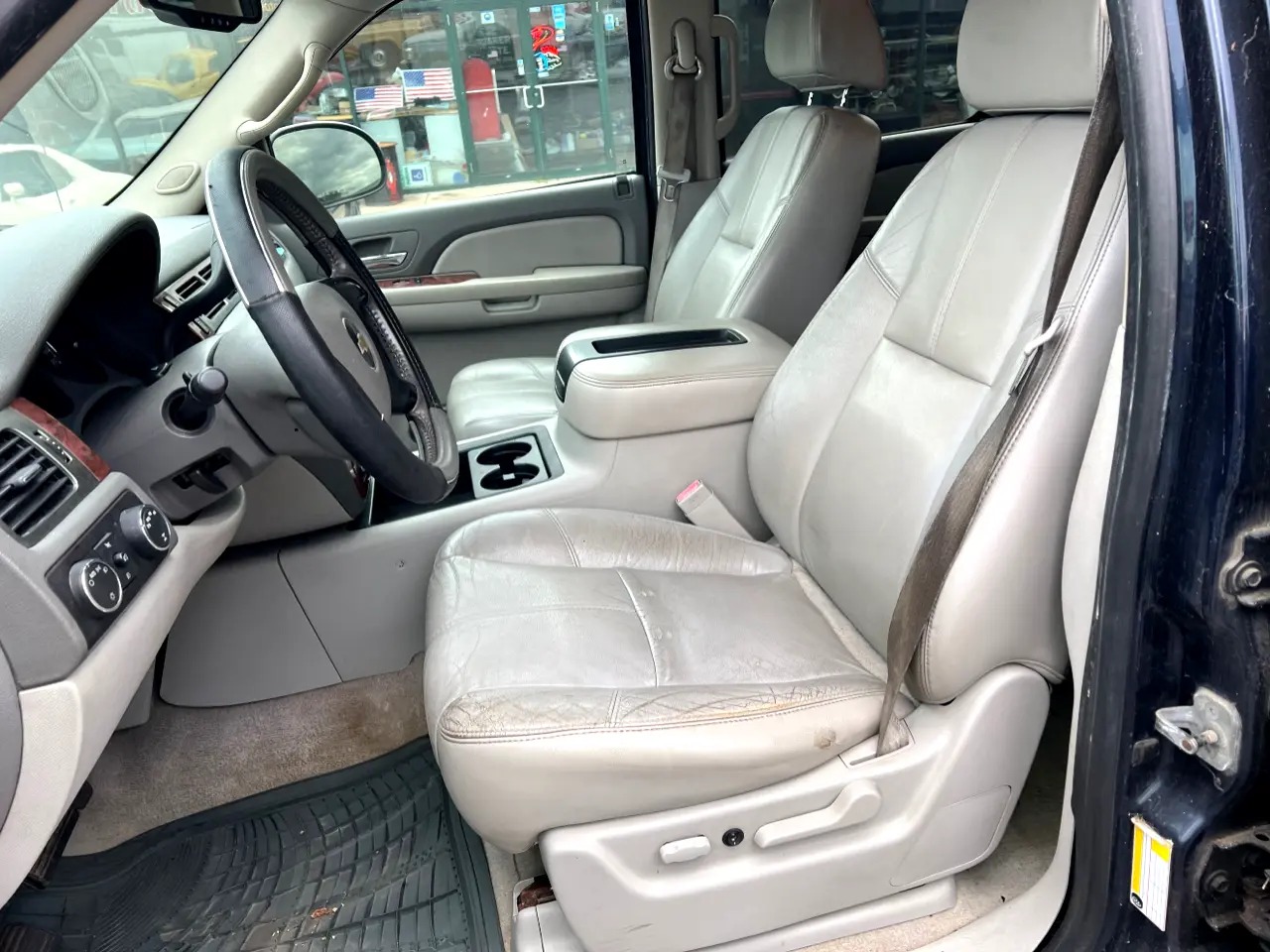 2007 Chevrolet Avalanche - 5