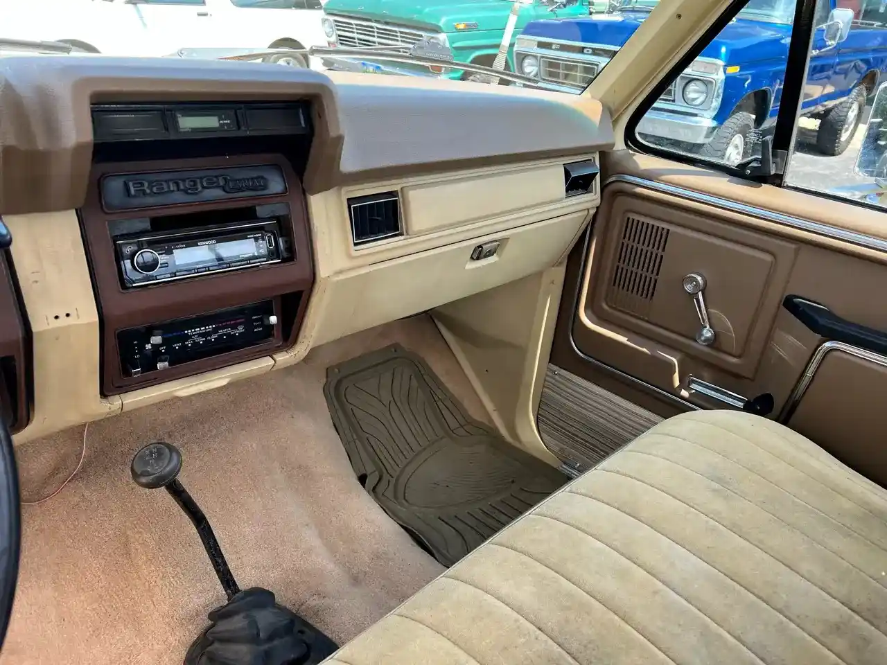 1980 Ford F-350 Camper Special - 4