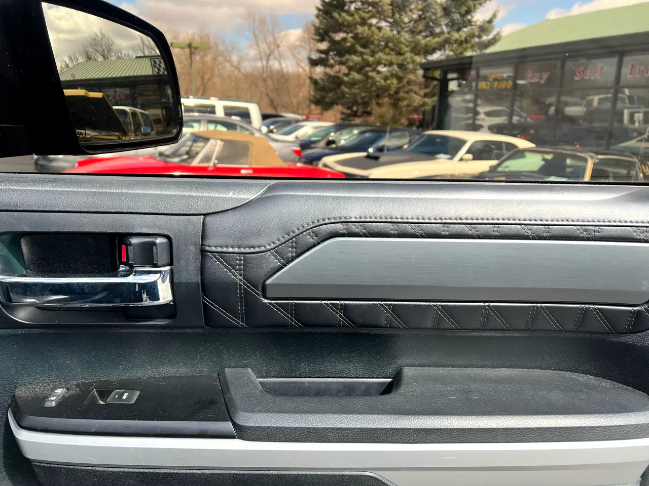 2017 Toyota Tundra Platinum - 3