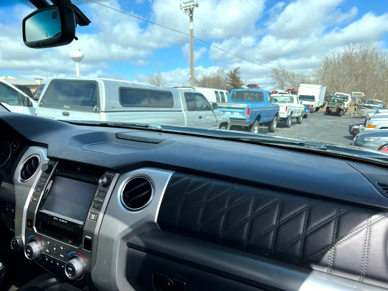 2017 Toyota Tundra Platinum - 4