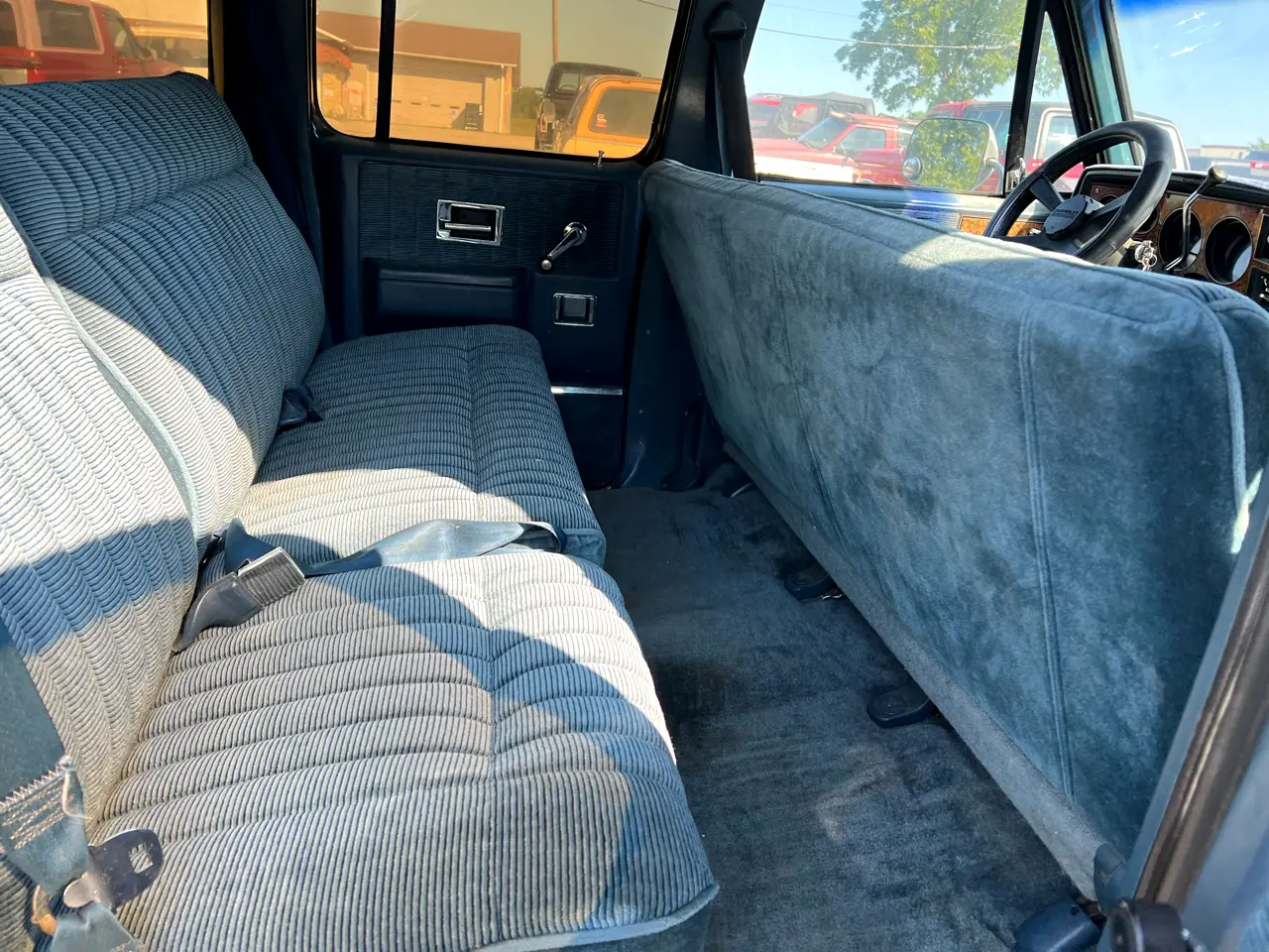 1989 Chevrolet Suburban 2500 4x4
