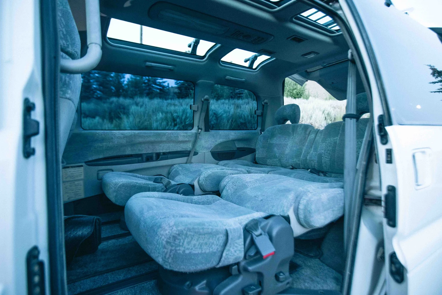 Reserved: 1997 Mitsubishi Delica L400 Spacegear Exceed
