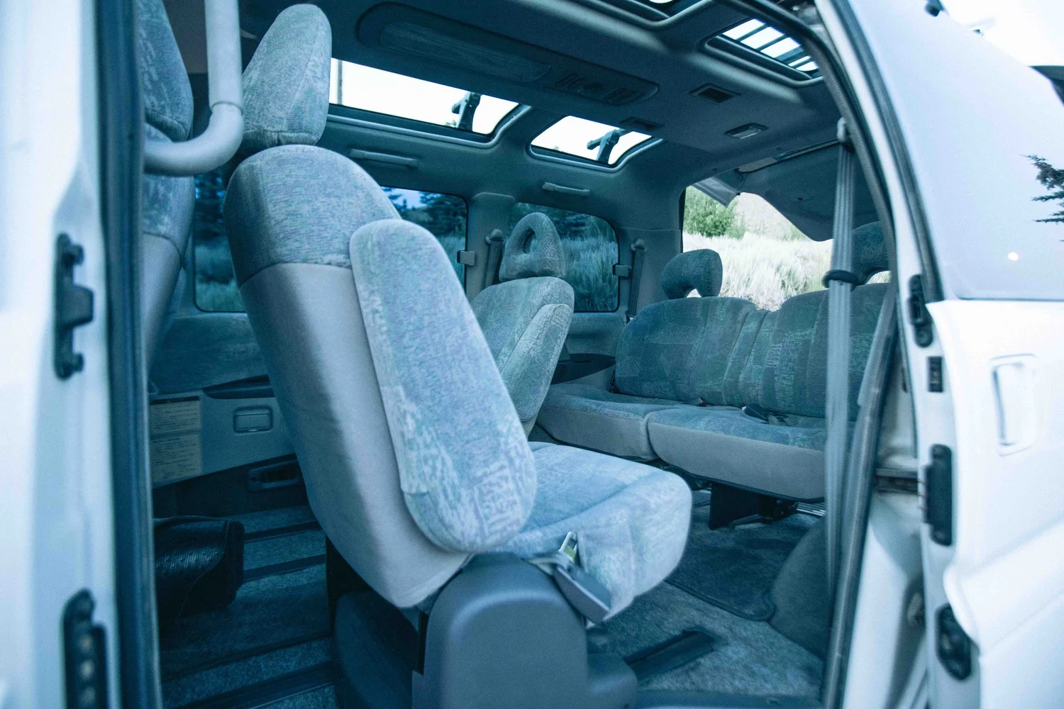 Reserved: 1997 Mitsubishi Delica L400 Spacegear Exceed