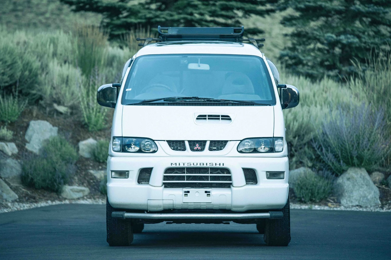 Reserved: 1997 Mitsubishi Delica L400 Spacegear Exceed
