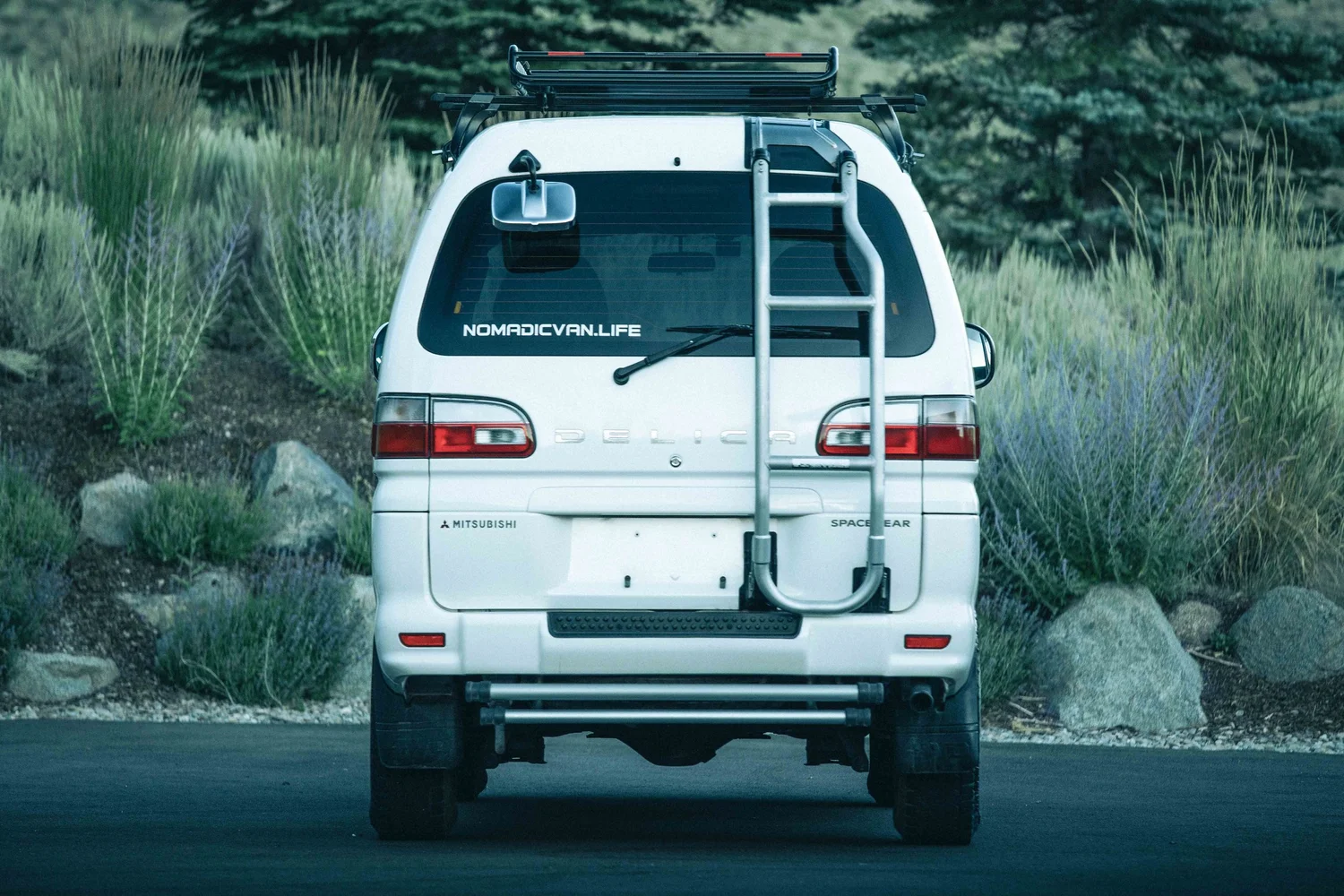 Reserved: 1997 Mitsubishi Delica L400 Spacegear Exceed - 5
