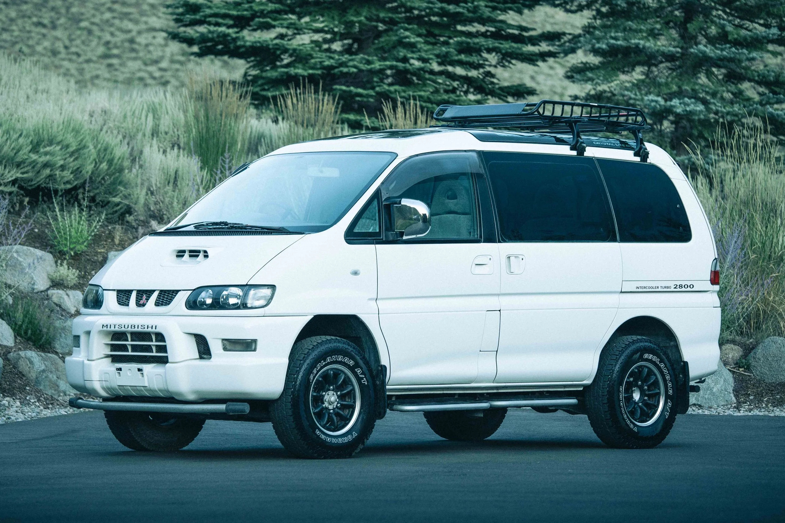  Mitsubishi Delica