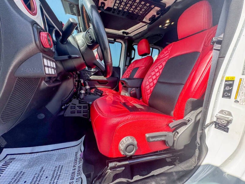 Highly-Modified 2022 Jeep Gladiator Mojave