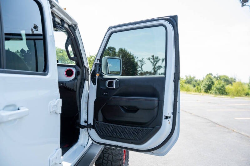Highly-Modified 2022 Jeep Gladiator Mojave