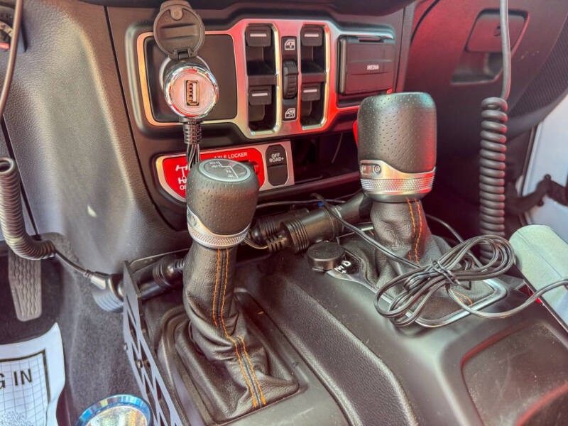 Highly-Modified 2022 Jeep Gladiator Mojave - 5