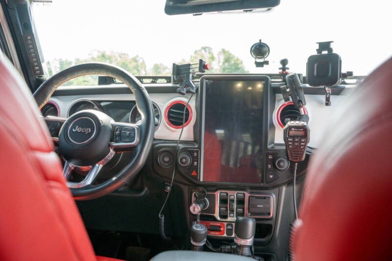 Highly-Modified 2022 Jeep Gladiator Mojave