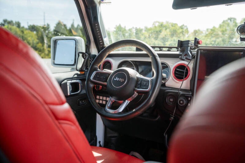 Highly-Modified 2022 Jeep Gladiator Mojave