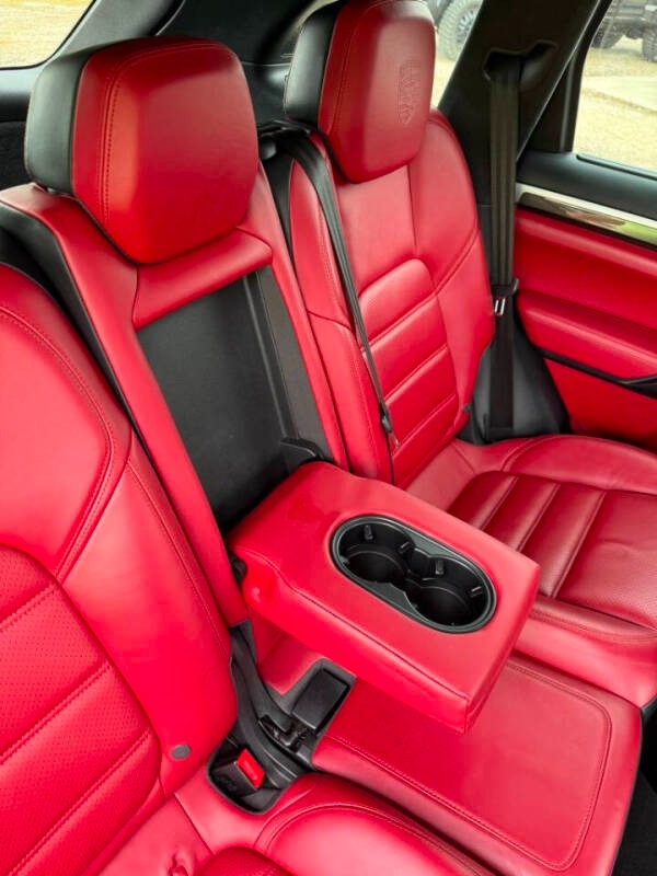 2014 Porsche Cayenne Turbo S
