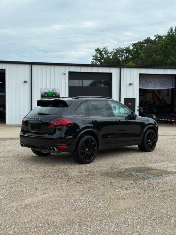 2014 Porsche Cayenne Turbo S - 5