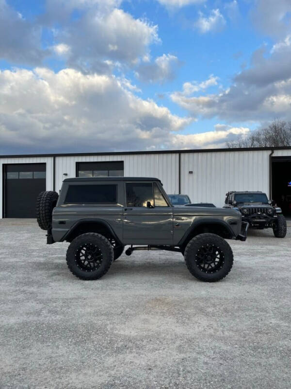 1974 Ford Bronco Restomod