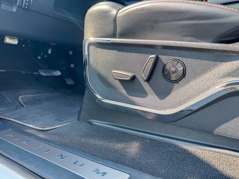 2023 Ford F-450 Super Duty Platinum Custom