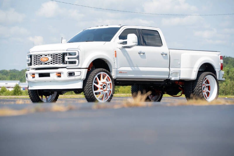 2023 Ford F-450 Super Duty Platinum Custom