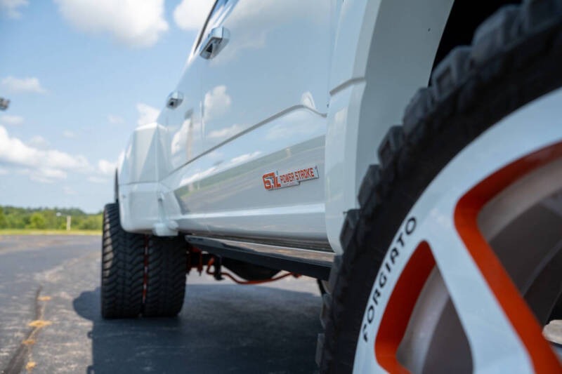 2023 Ford F-450 Super Duty Platinum Custom