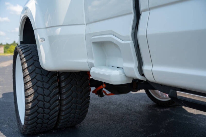 2023 Ford F-450 Super Duty Platinum Custom