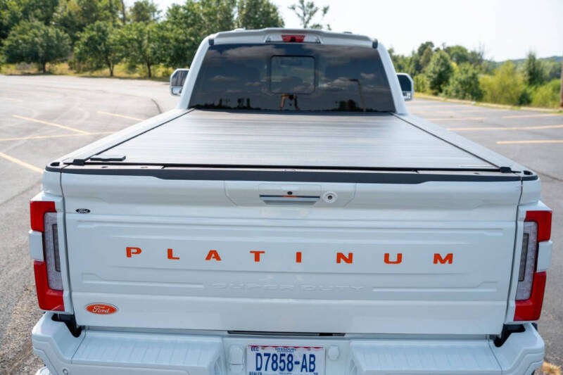 2023 Ford F-450 Super Duty Platinum Custom