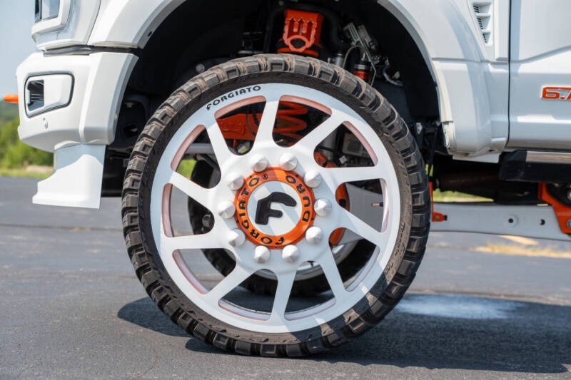 2023 Ford F-450 Super Duty Platinum Custom