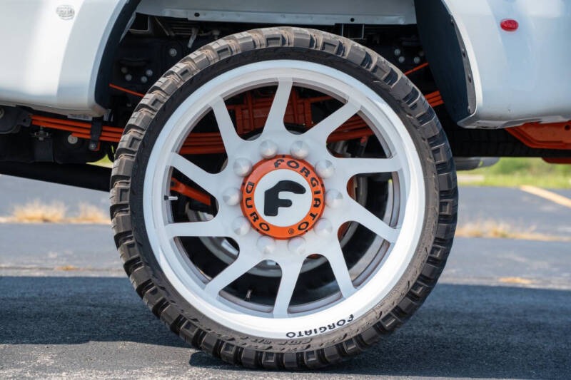 2023 Ford F-450 Super Duty Platinum Custom