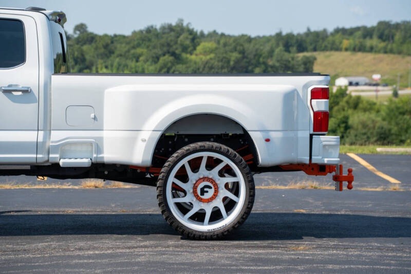 2023 Ford F-450 Super Duty Platinum Custom