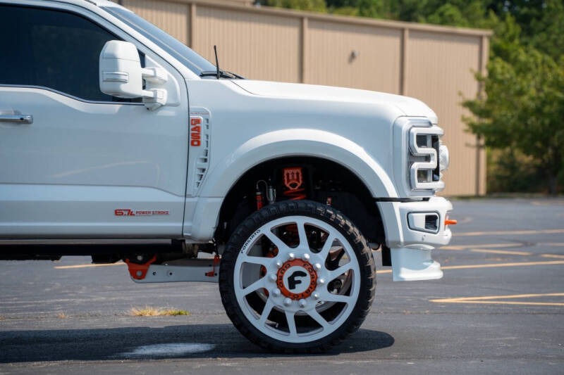 2023 Ford F-450 Super Duty Platinum Custom