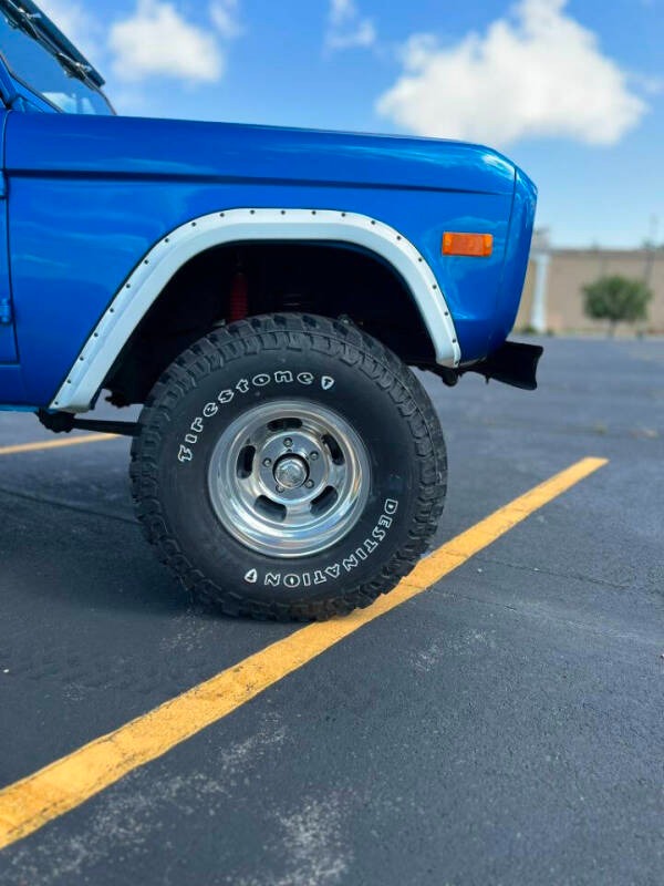 Restored 1974 Ford Bronco - 3