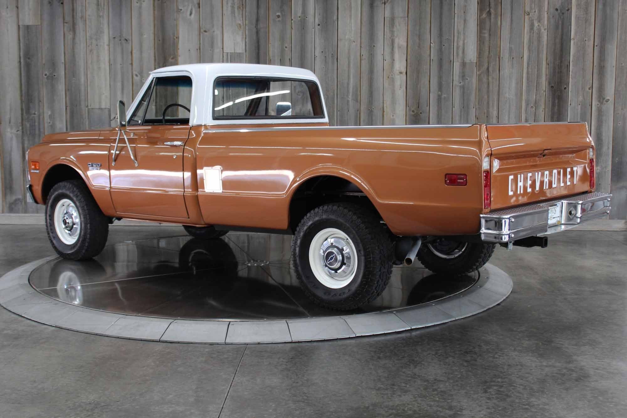 1970 Chevy C-20 - 3