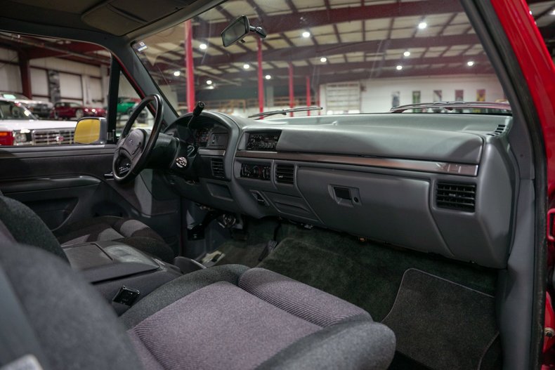 1,686-Mile 1993 Ford F-150 Lightning