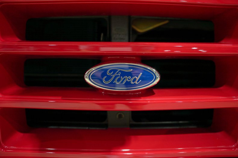 1,686-Mile 1993 Ford F-150 Lightning