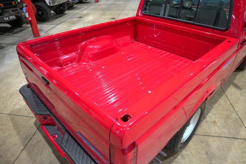 1,686-Mile 1993 Ford F-150 Lightning