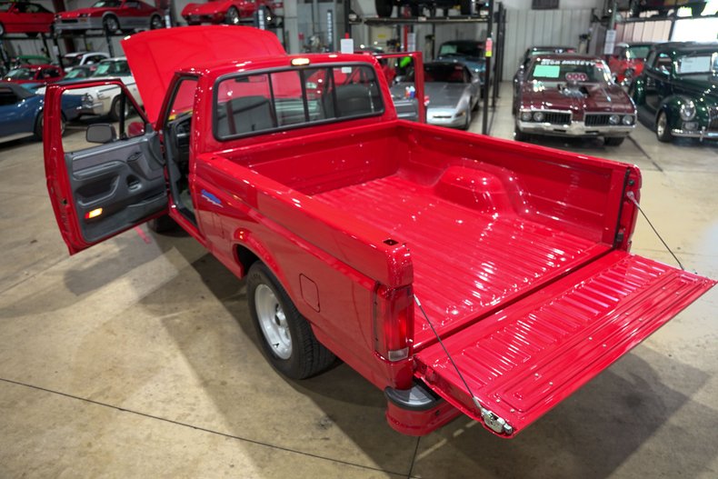 1,686-Mile 1993 Ford F-150 Lightning