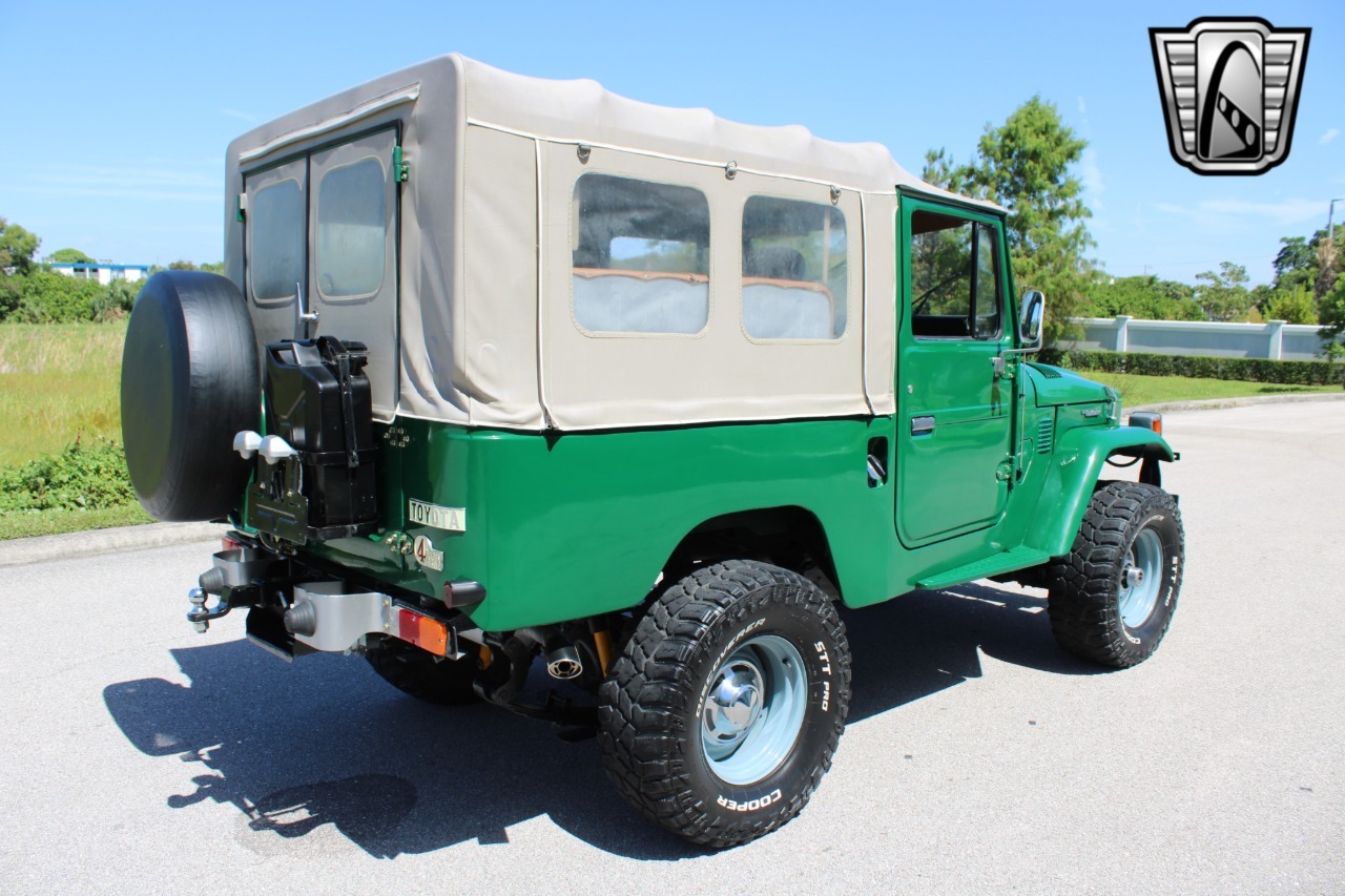 1976 Toyota Land Cruiser FJ43