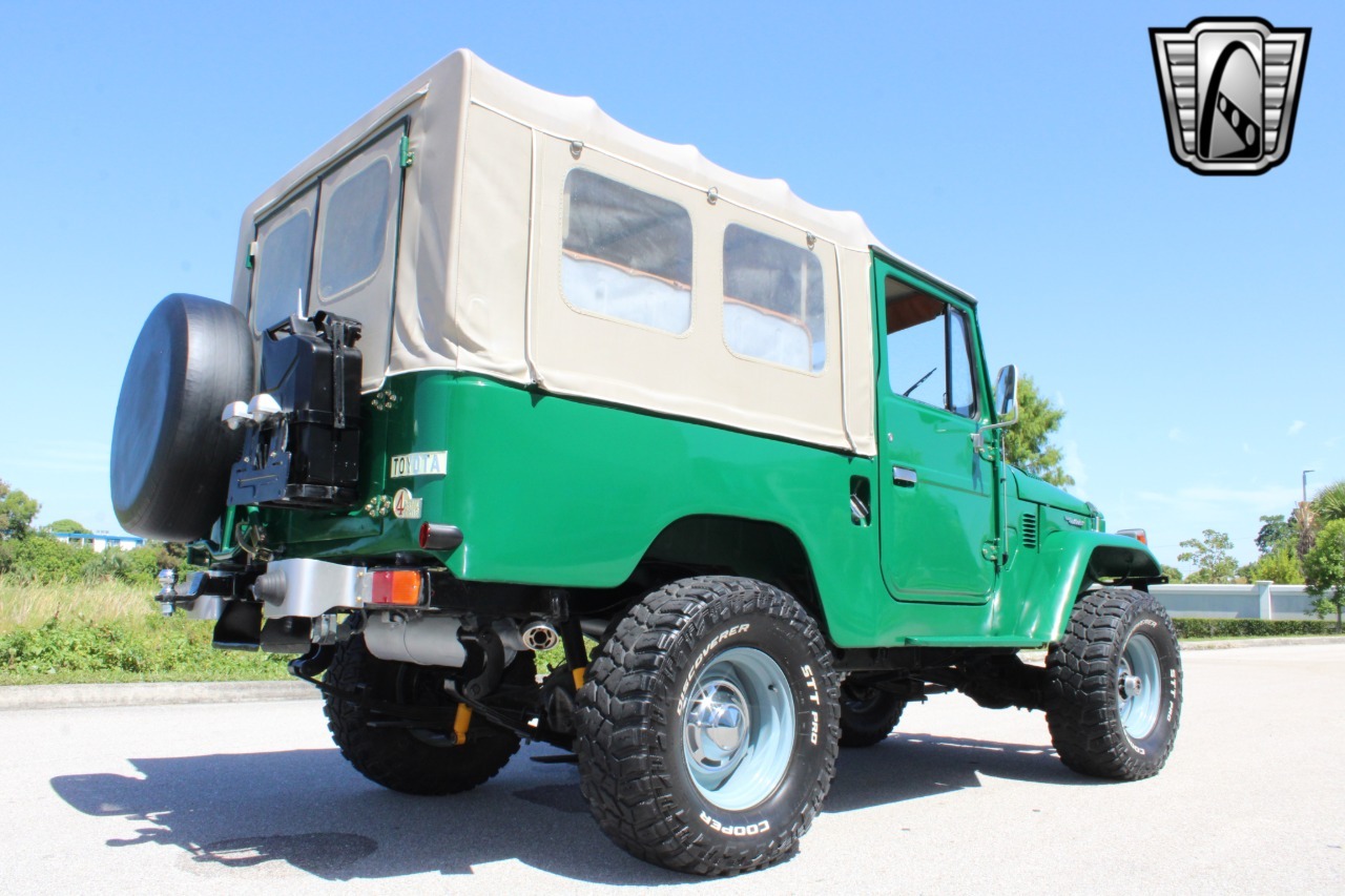 1976 Toyota Land Cruiser FJ43