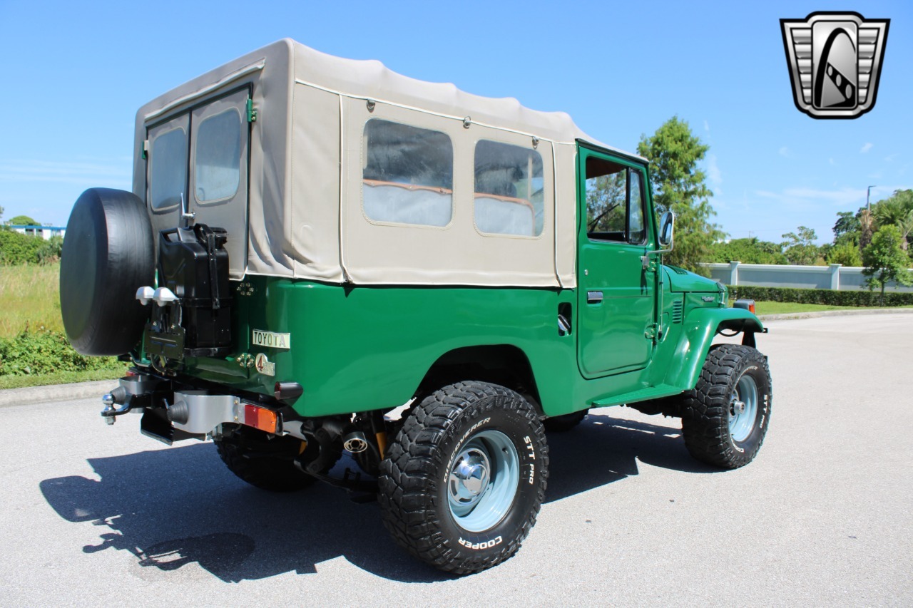 1976 Toyota Land Cruiser FJ43