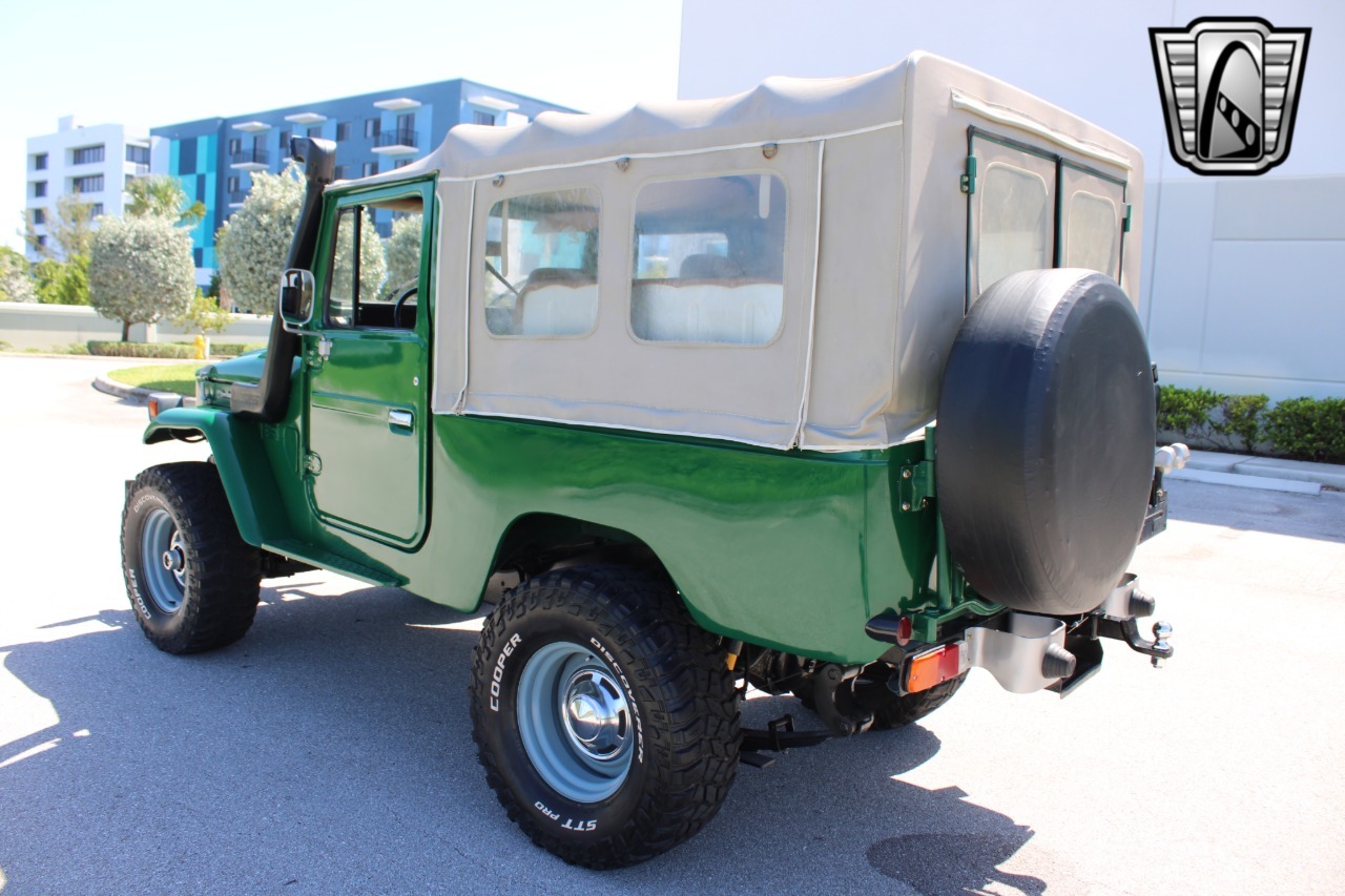 1976 Toyota Land Cruiser FJ43