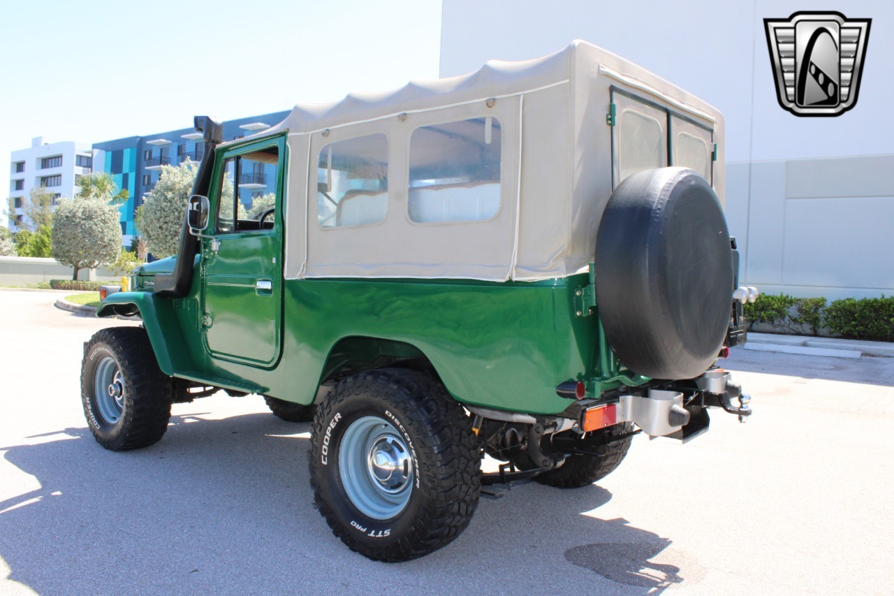 1976 Toyota Land Cruiser FJ43