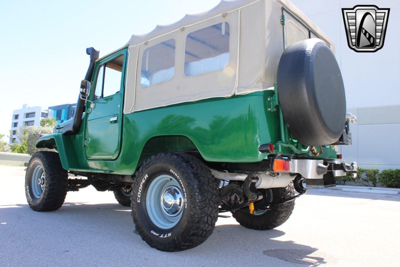 1976 Toyota Land Cruiser FJ43
