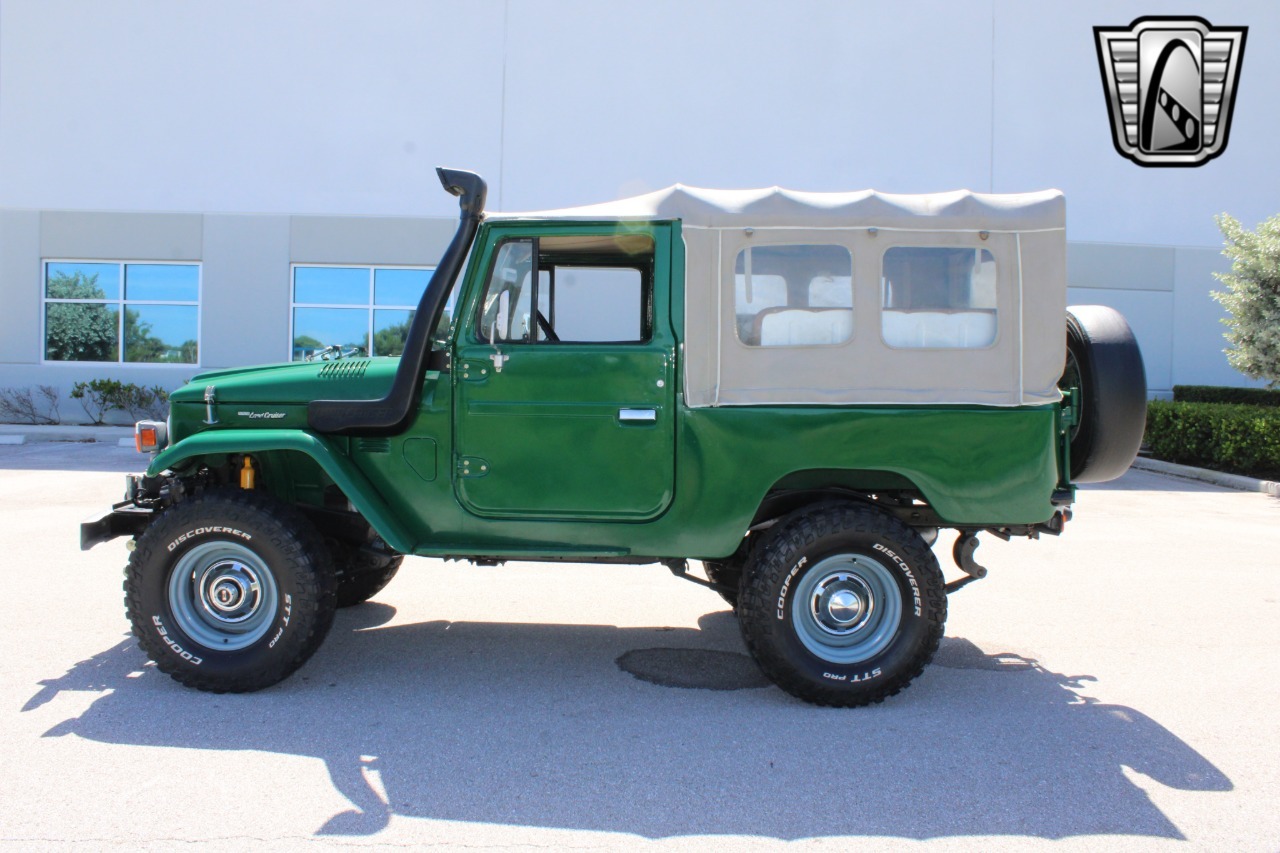 1976 Toyota Land Cruiser FJ43