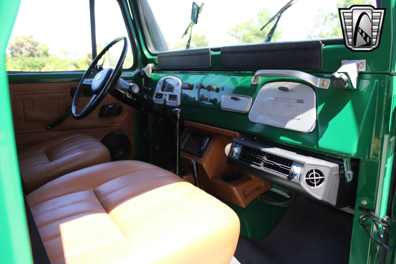1976 Toyota Land Cruiser FJ43 - 3