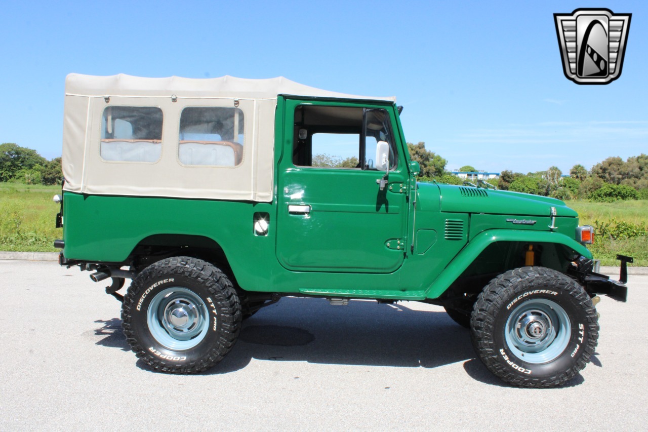 1976 Toyota Land Cruiser FJ43