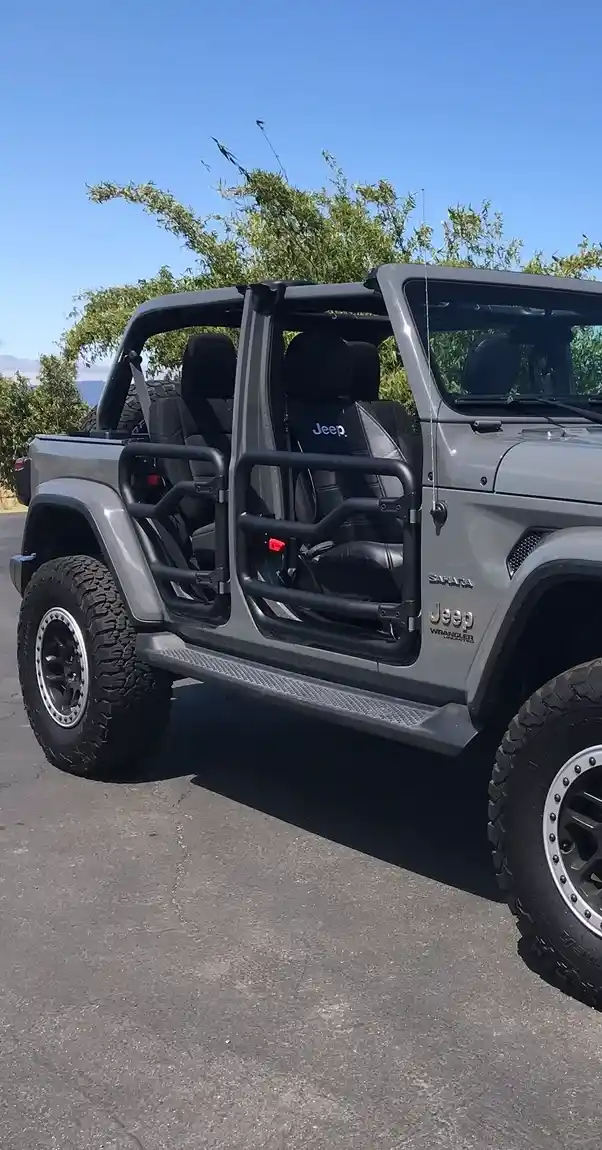 2018 Jeep Wrangler Unlimited Sahara JLU - 2
