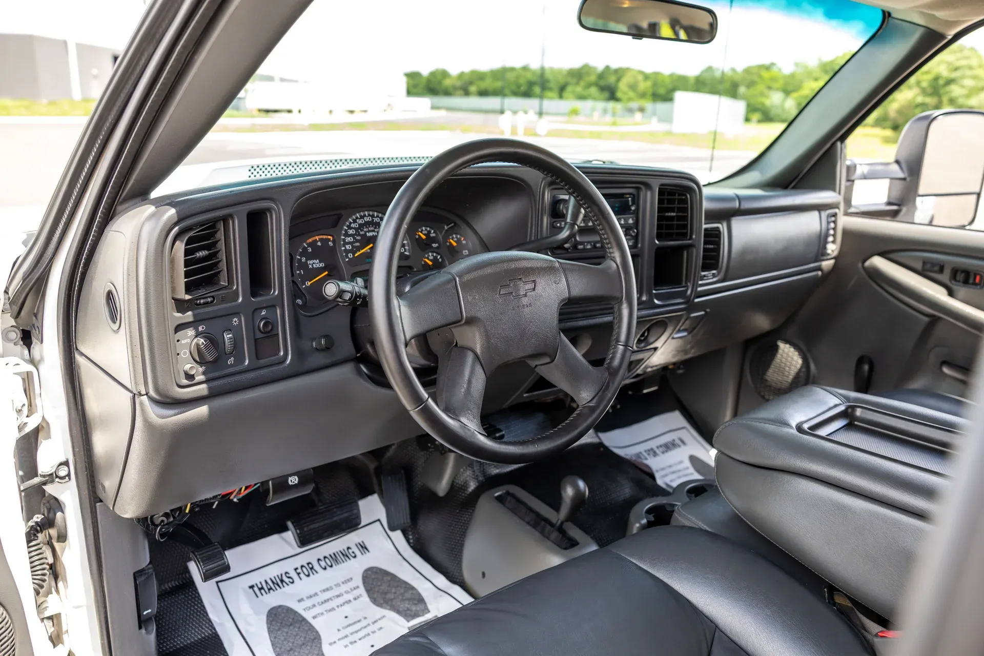 9-Seater 2003 Chevrolet Silverado 3500