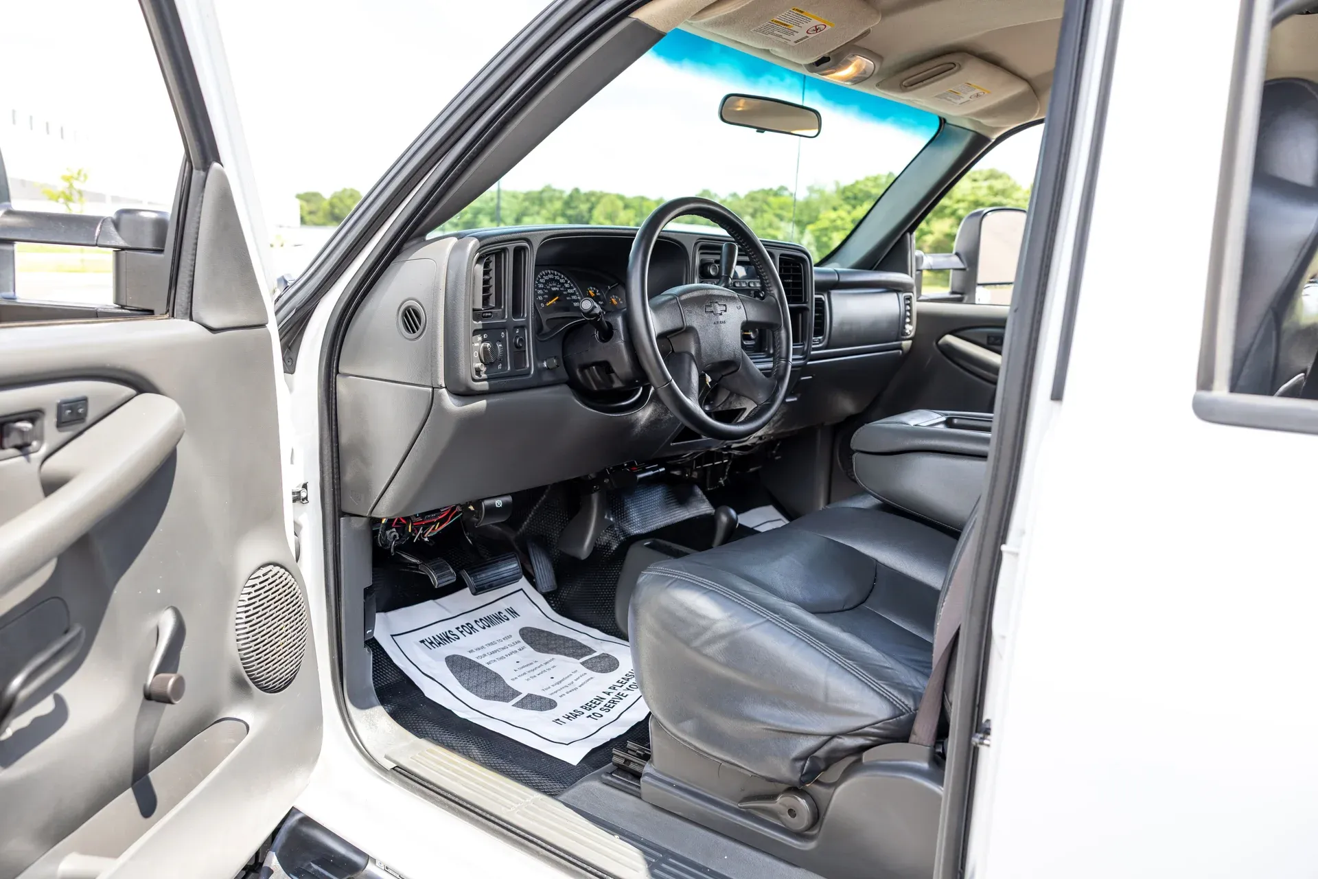 9-Seater 2003 Chevrolet Silverado 3500
