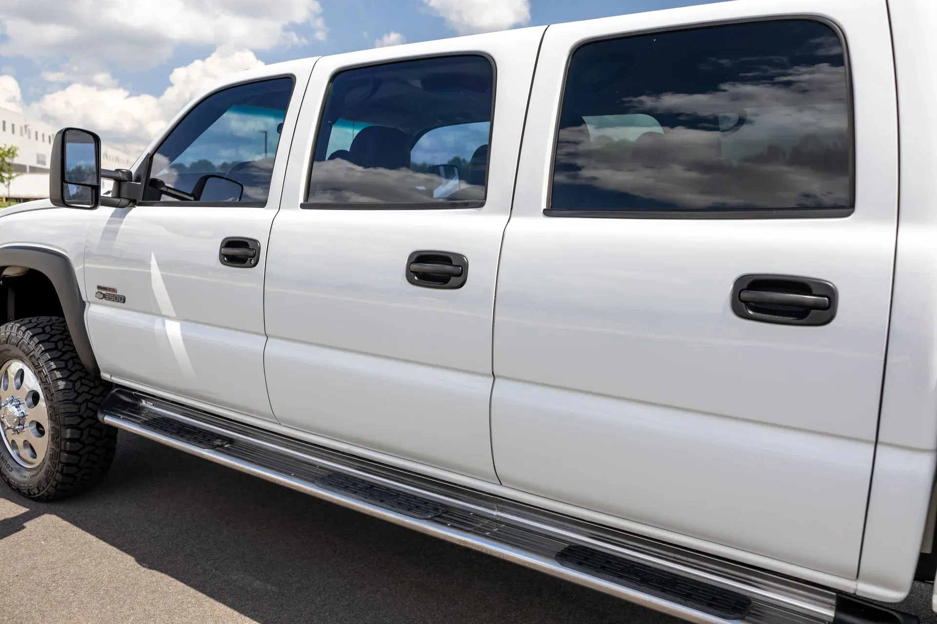 9-Seater 2003 Chevrolet Silverado 3500